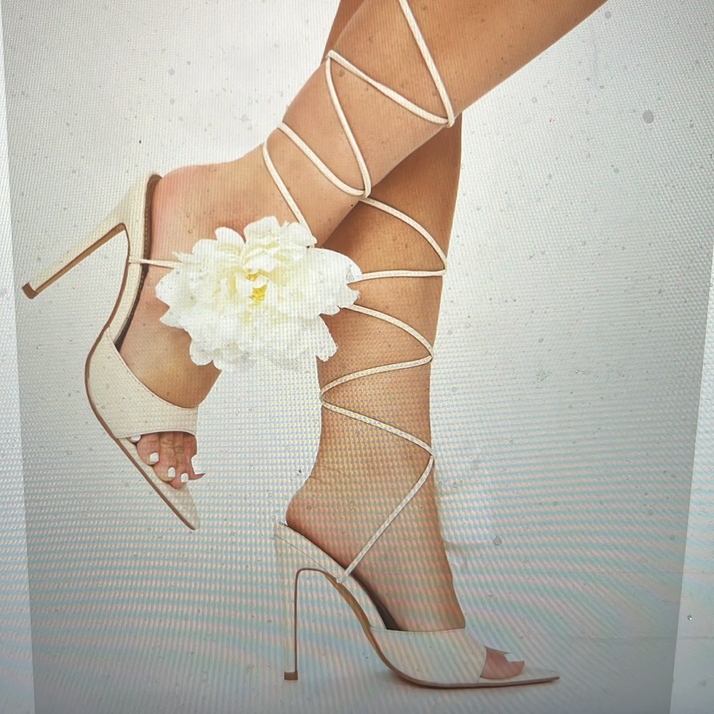 🌺Final Price🌺Fashion Nova Flora Wrap Up Heeled Sandals Includes $4.99 Shipping